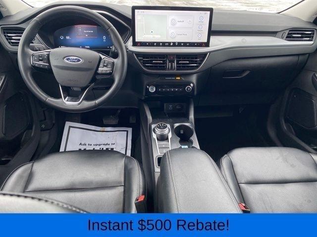 Ford Escape Platinum AWD 2023