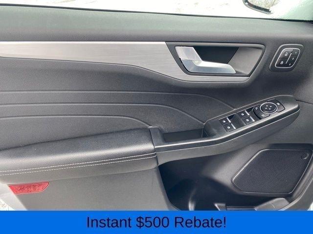 Ford Escape Platinum AWD 2023