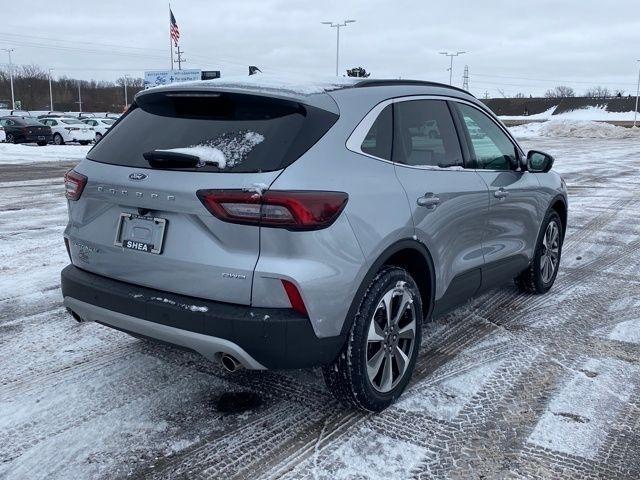 Ford Escape Platinum AWD 2023