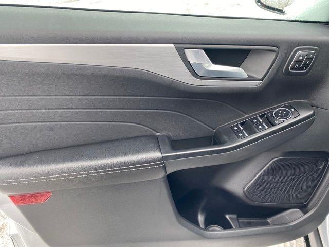 Ford Escape Platinum AWD 2023