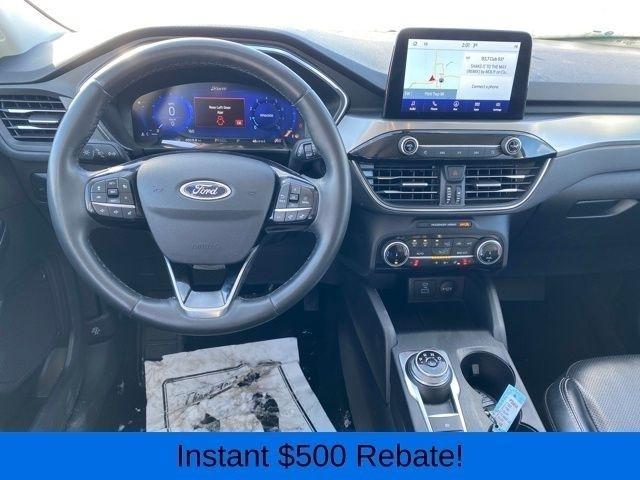 Ford Escape Titanium 4WD 2022