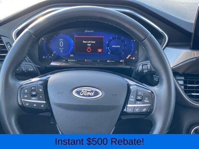 Ford Escape Titanium 4WD 2022