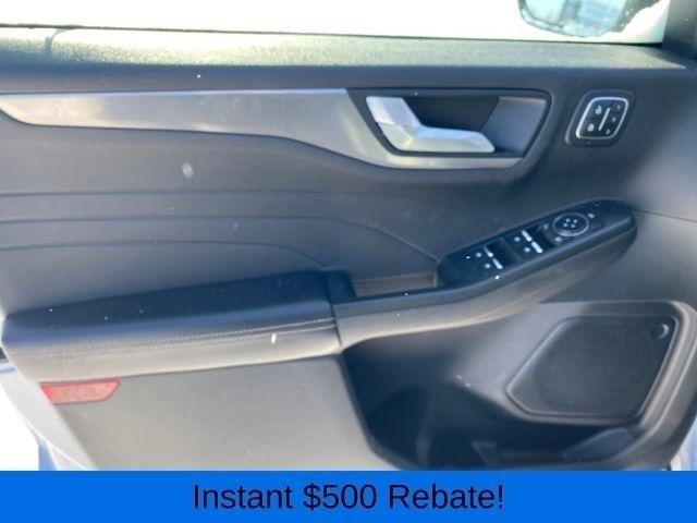 Ford Escape Titanium 4WD 2022