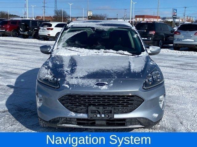 Ford Escape Titanium 4WD 2022