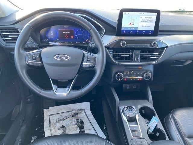 Ford Escape Titanium 4WD 2022