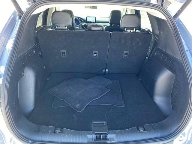 Ford Escape Titanium 4WD 2022