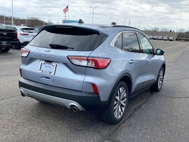 Ford Escape Titanium 4WD 2022