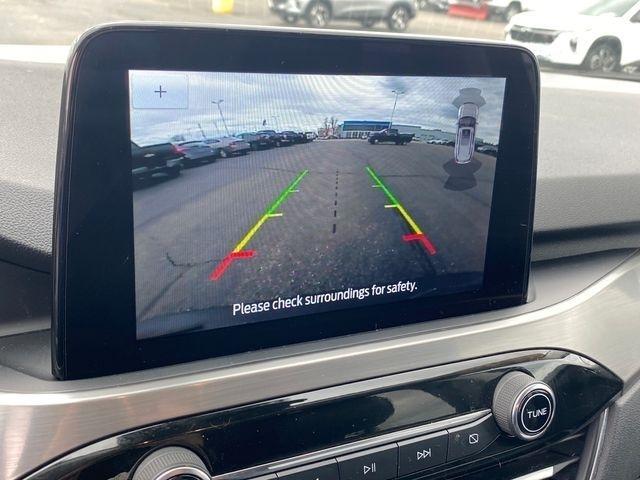 Ford Escape Titanium 4WD 2022