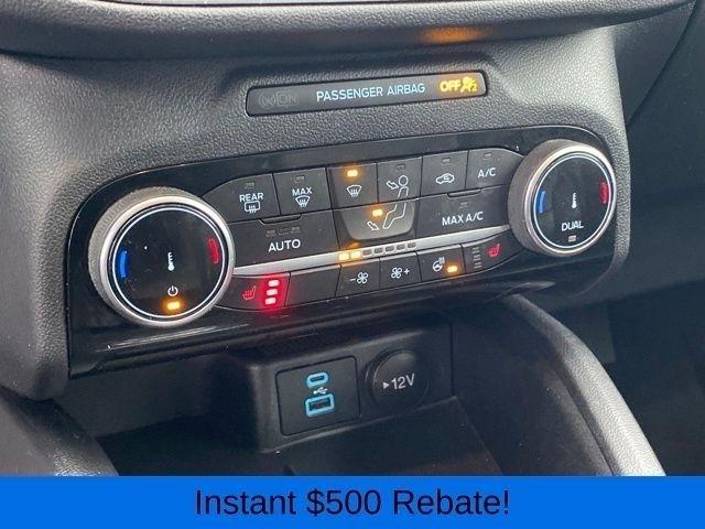 Ford Escape Titanium 4WD 2022