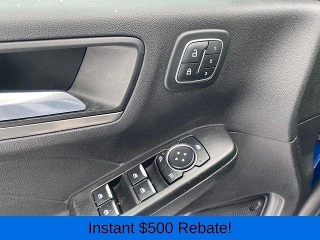 Ford Escape Titanium 4WD 2022