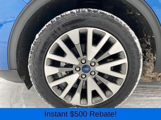 Ford Escape Titanium 4WD 2022