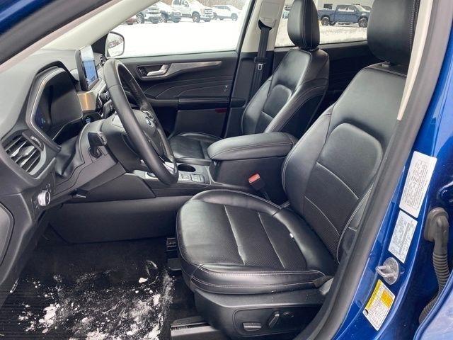 Ford Escape Titanium 4WD 2022