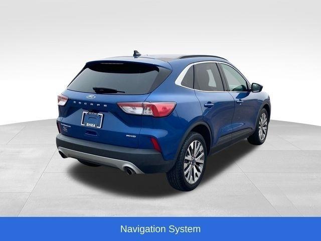 Ford Escape Titanium 4WD 2022