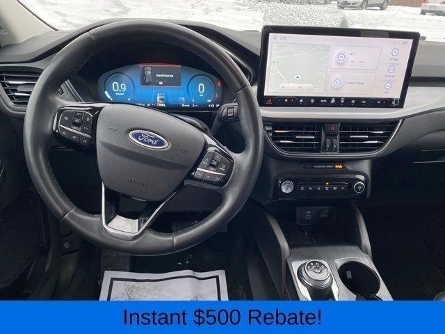 Ford Escape Platinum AWD 2023