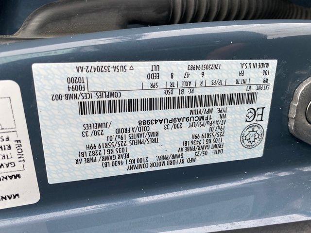 Ford Escape Platinum AWD 2023