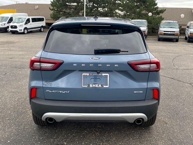 Ford Escape Platinum AWD 2023