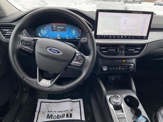 Ford Escape Platinum AWD 2023