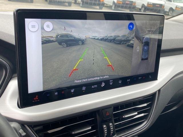 Ford Escape Platinum AWD 2023