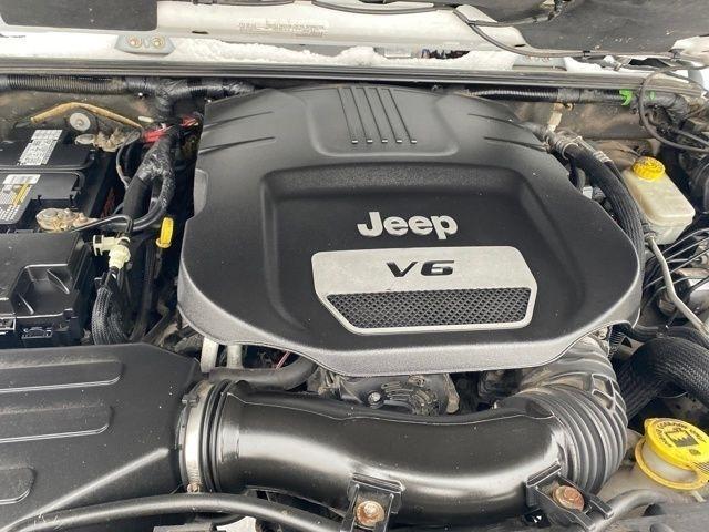 Jeep Wrangler Unlimited Sahara 4WD 2016