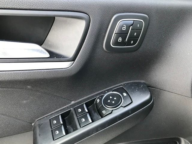 Ford Escape Platinum AWD 2023