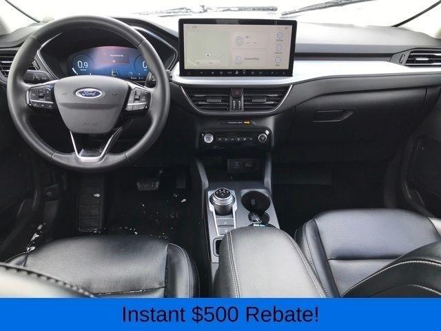 Ford Escape Platinum AWD 2023