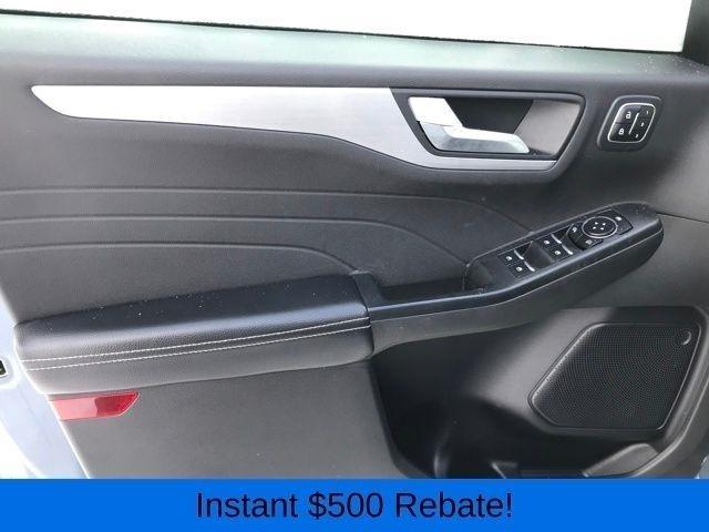 Ford Escape Platinum AWD 2023