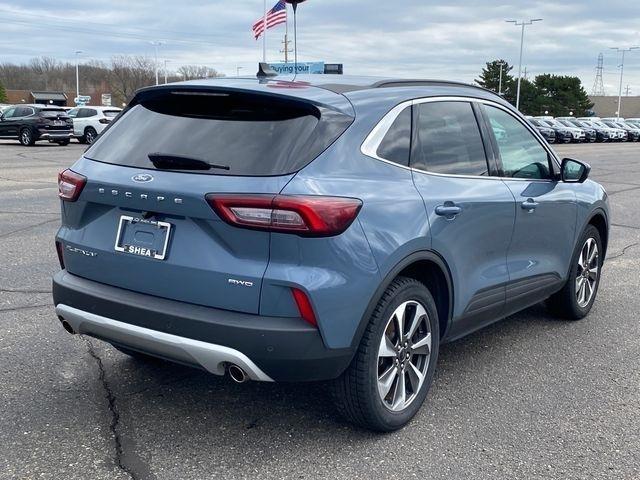 Ford Escape Platinum AWD 2023
