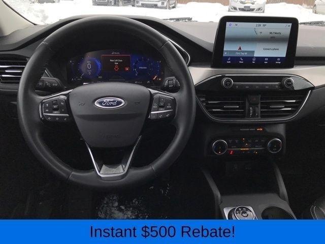 Ford Escape Titanium 4WD 2022