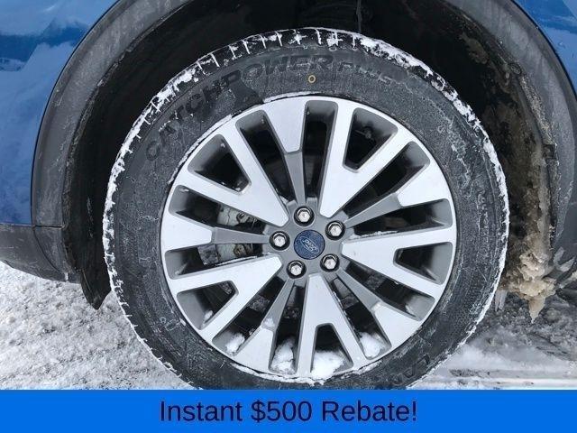 Ford Escape Titanium 4WD 2022