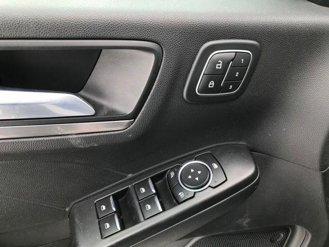 Ford Escape Titanium 4WD 2022