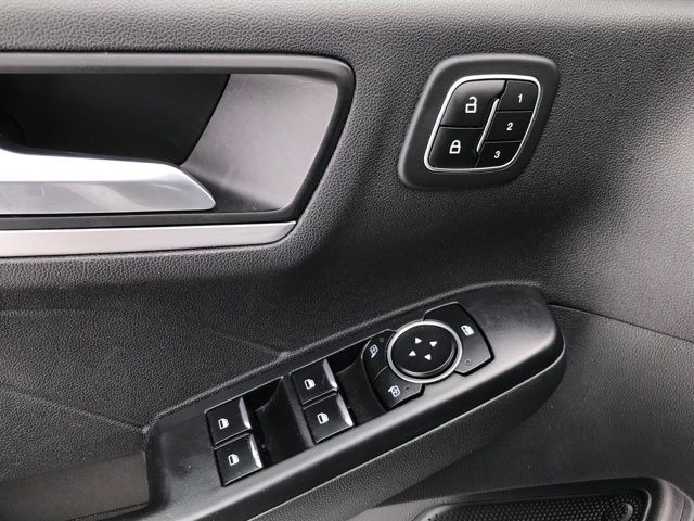 Ford Escape Platinum AWD 2023