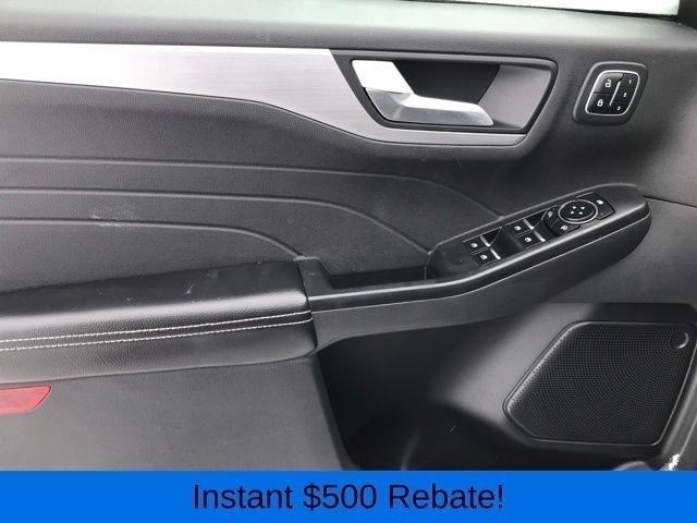 Ford Escape Platinum AWD 2023