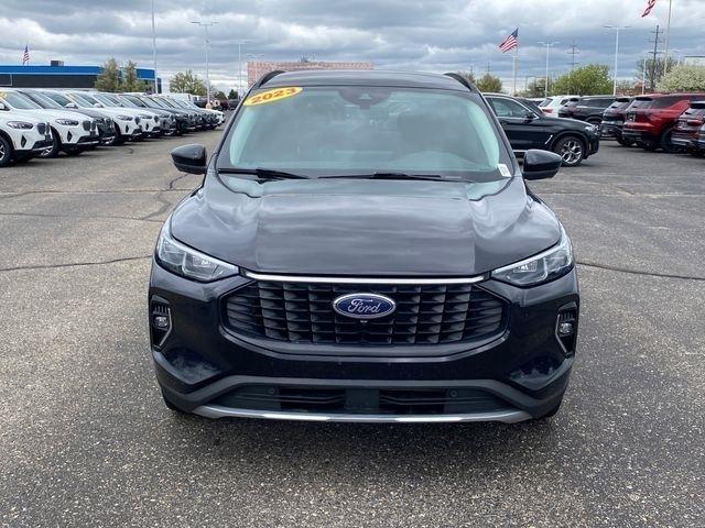 Ford Escape Platinum AWD 2023