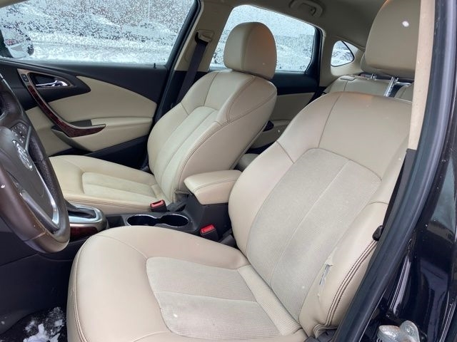 Buick Verano Base 2014