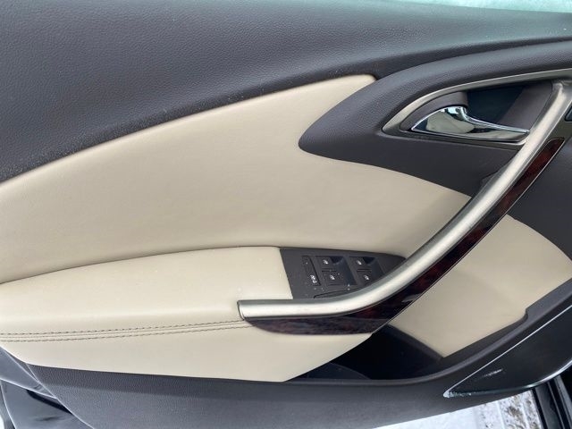 Buick Verano Base 2014