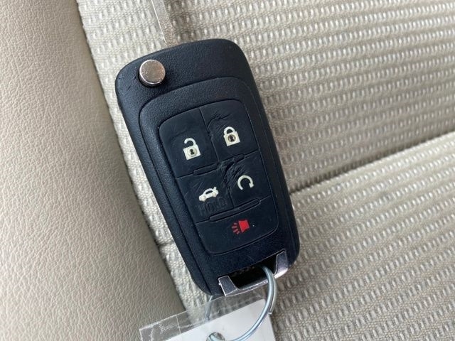 Buick Verano Base 2014