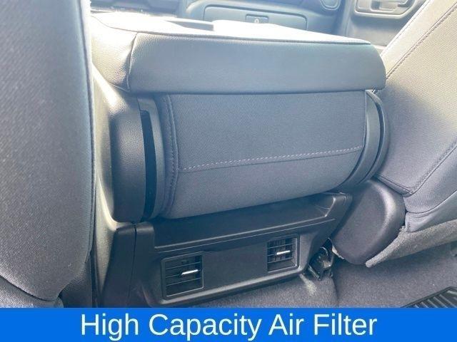 Chevrolet Silverado 1500 Custom Trail Boss Double Cab 4WD 2019