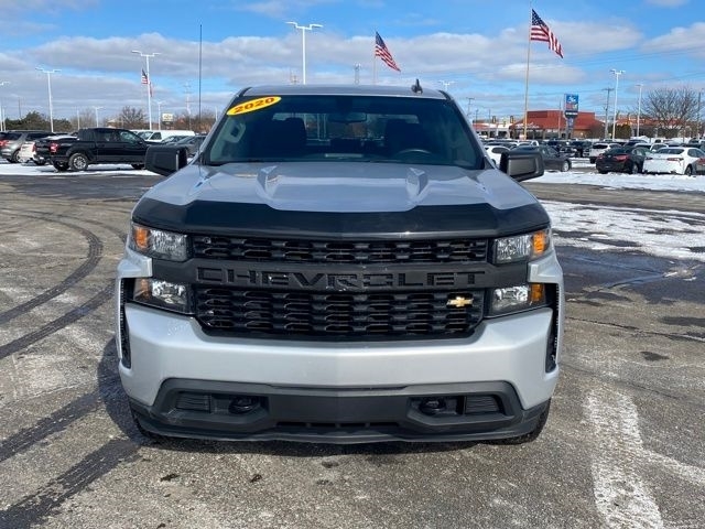 Chevrolet Silverado 1500 Custom Crew Cab Long Box 4WD 2020