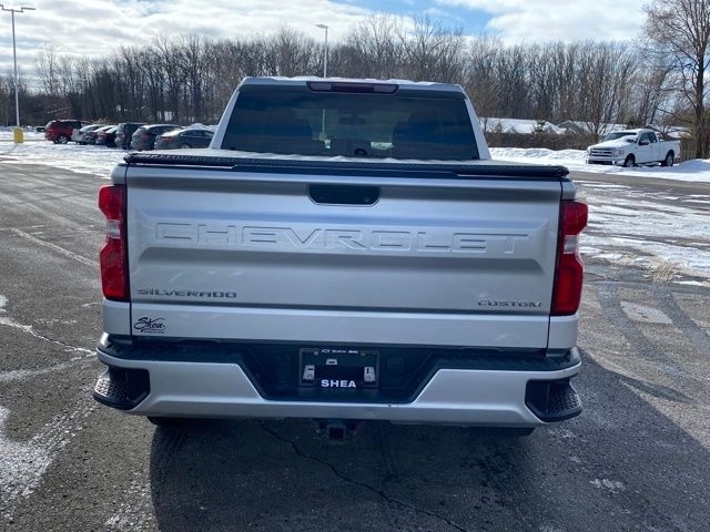 Chevrolet Silverado 1500 Custom Crew Cab Long Box 4WD 2020