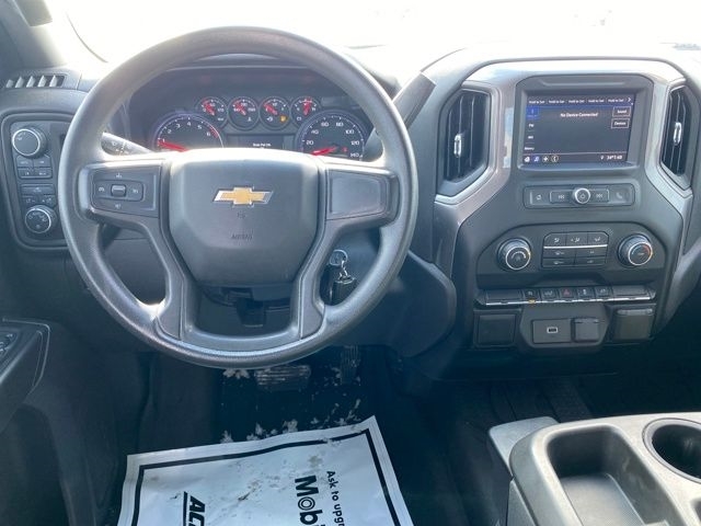 Chevrolet Silverado 1500 Custom Crew Cab Long Box 4WD 2020