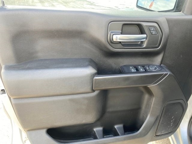 Chevrolet Silverado 1500 Custom Crew Cab Long Box 4WD 2020