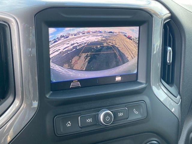 Chevrolet Silverado 1500 Custom Crew Cab Long Box 4WD 2020