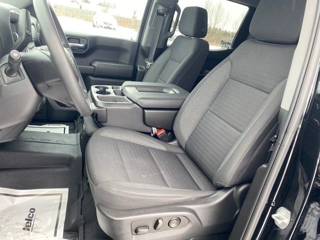 Chevrolet Silverado 1500 Trail Boss Custom Crew Cab 4WD 2022