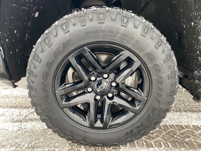 Chevrolet Silverado 1500 Trail Boss Custom Crew Cab 4WD 2022