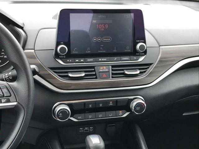 Nissan Altima 2.5 SV 2023