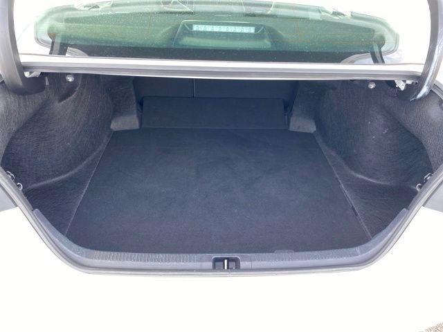 Toyota Camry SE 2023