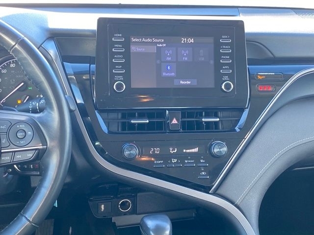 Toyota Camry SE 2023