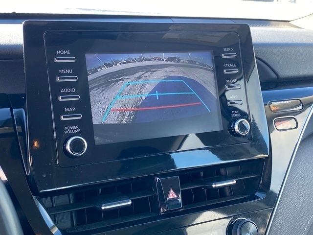 Toyota Camry SE 2023