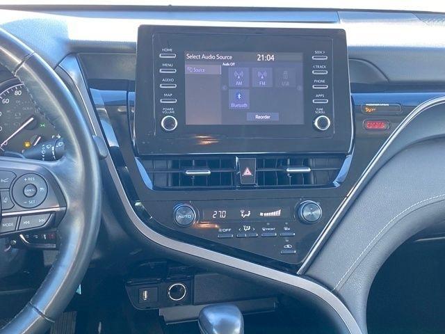 Toyota Camry SE 2023