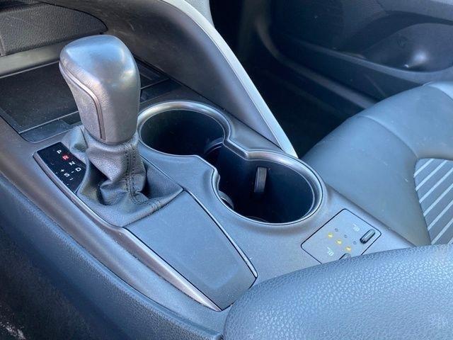 Toyota Camry SE 2023